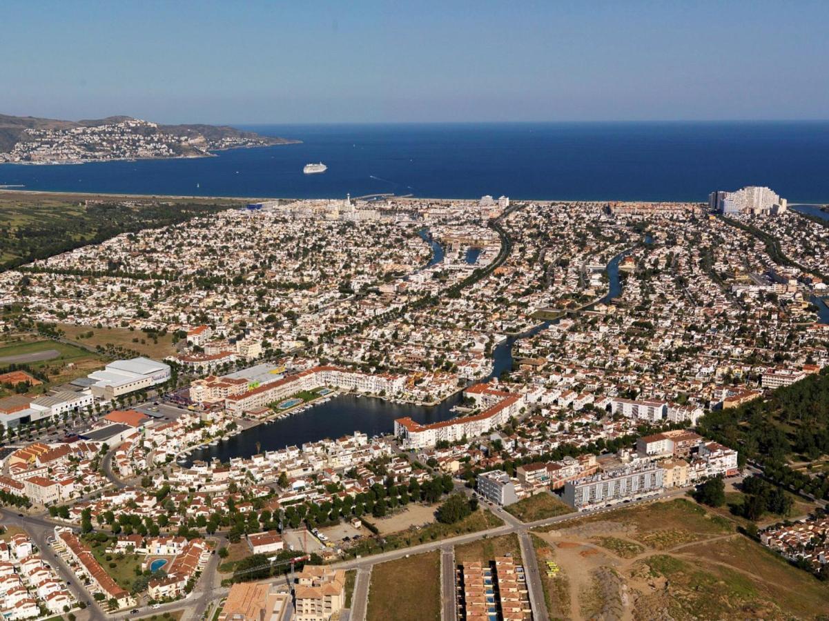 Apart-Rent Casa Con Jardin Pani 0081 Empuriabrava Dış mekan fotoğraf